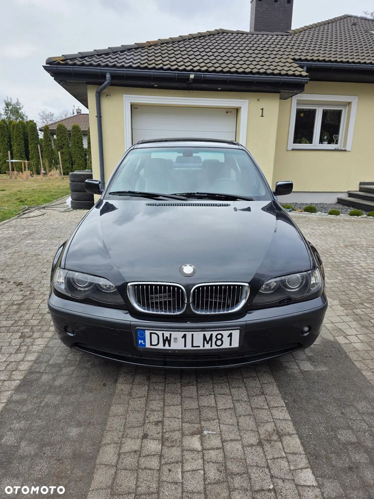 BMW Seria 3 318i - 1