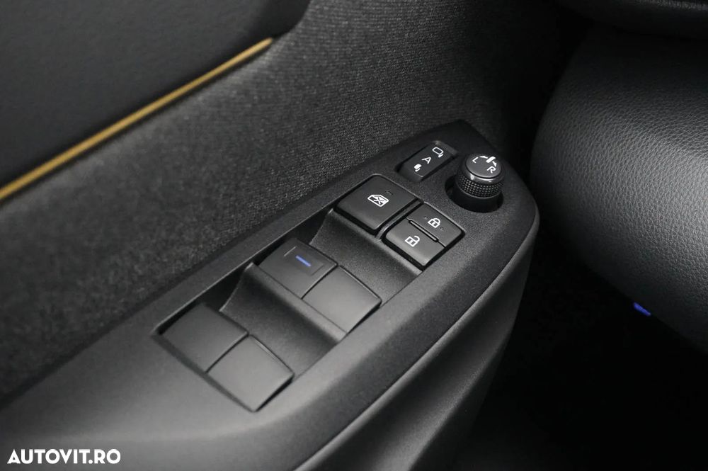 Toyota Yaris Cross 1.5 VVT-i HSD 4x4 Exclusive Adventure - 25