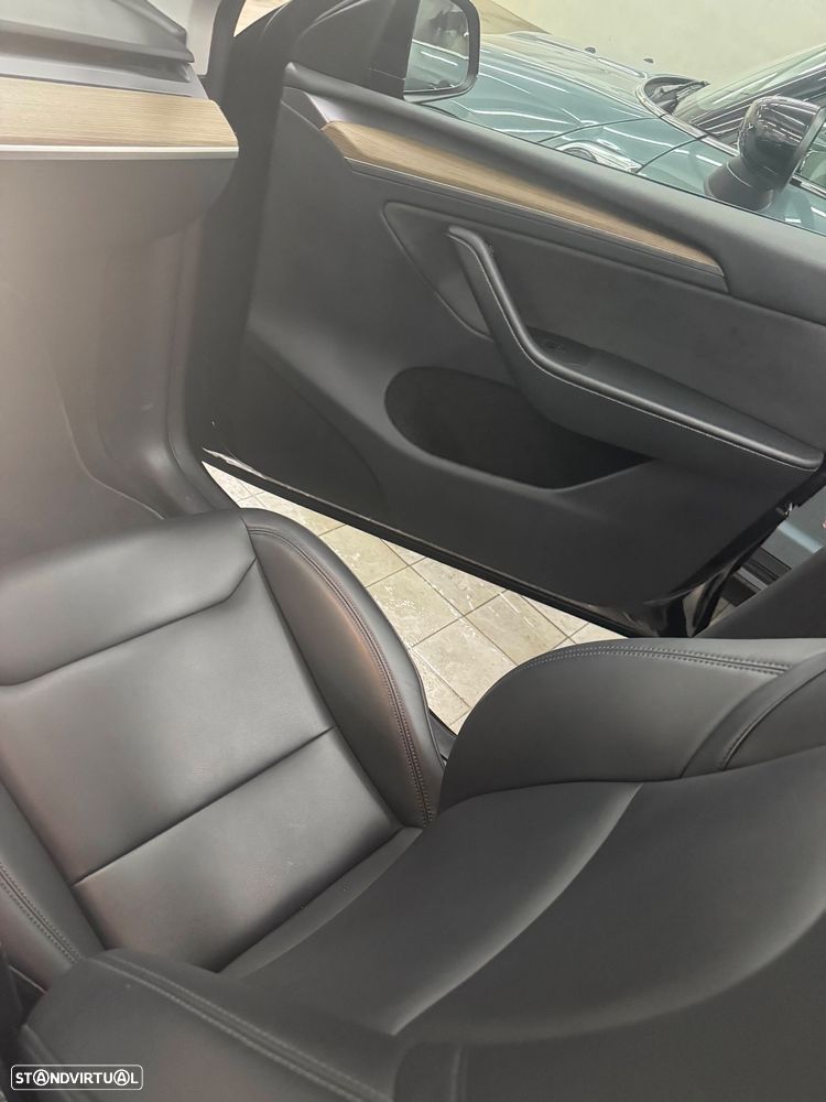 Tesla Model Y Long Range Tração Integral - 12