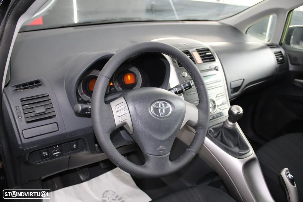 Toyota Auris - 20