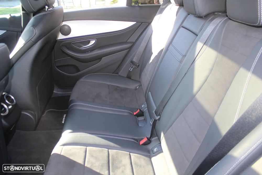 Mercedes-Benz E 300 de AMG Line - 36