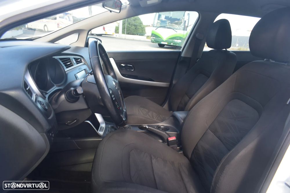 Kia Ceed SW 1.4 CRDi Nav Line - 11