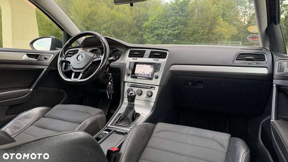 Volkswagen Golf 1.6 BlueTDI Comfortline - 8