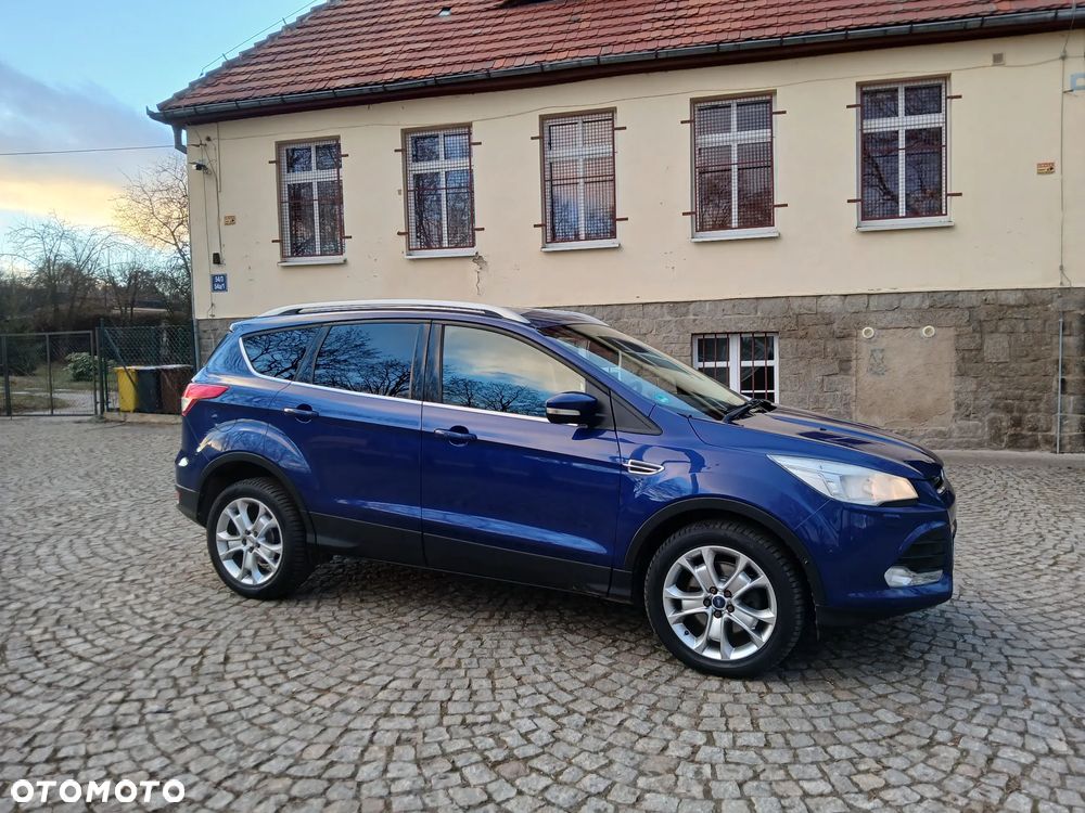 Ford Kuga 2.0 TDCi 4x4 Titanium - 2