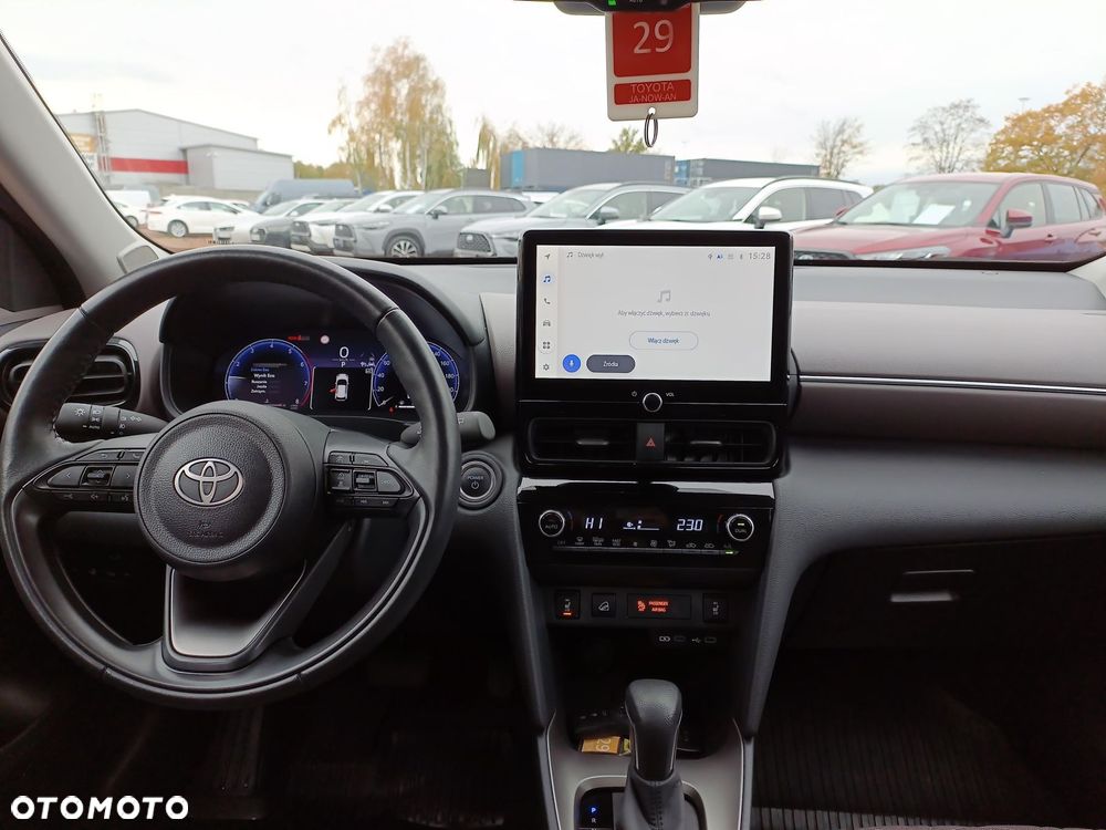 Toyota Yaris Cross Hybrid 1.5 Executive AWD - 12
