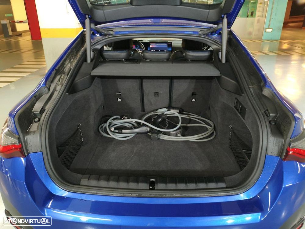 BMW i4 eDrive40 - 13