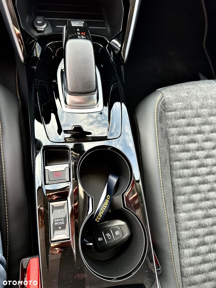 Peugeot 208 e-208 50kWh Business - 14