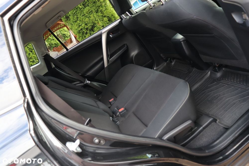 Toyota RAV4 - 9