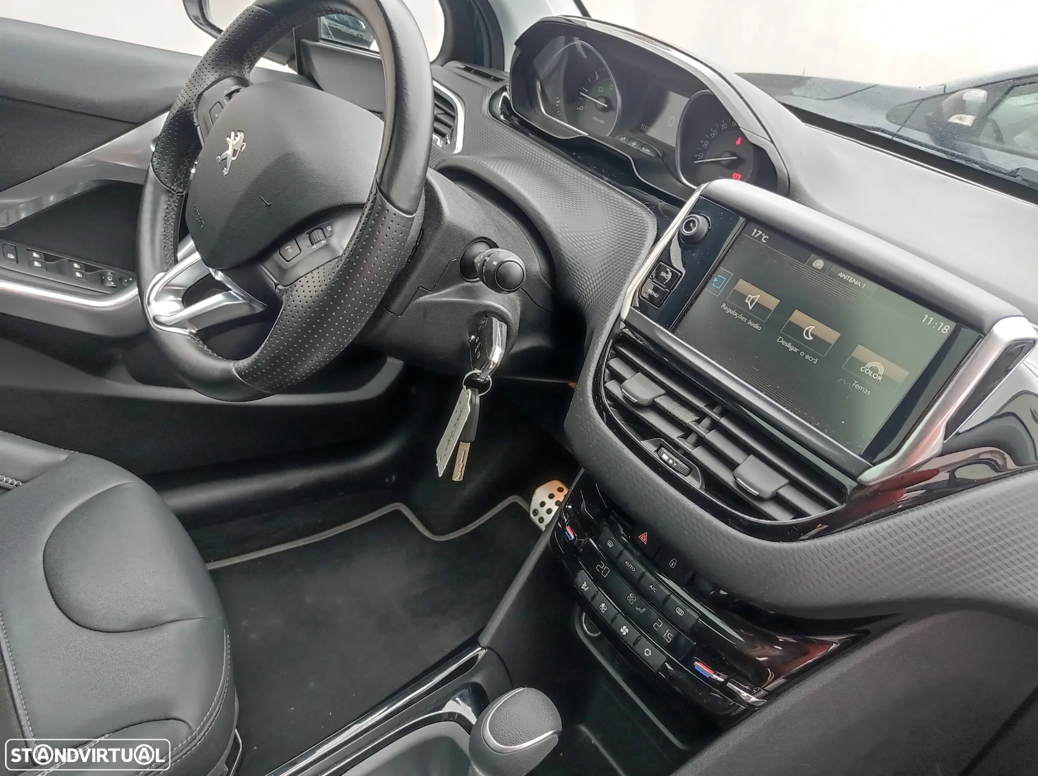 Peugeot 2008 1.2 PureTech GT Line EAT6 - 12
