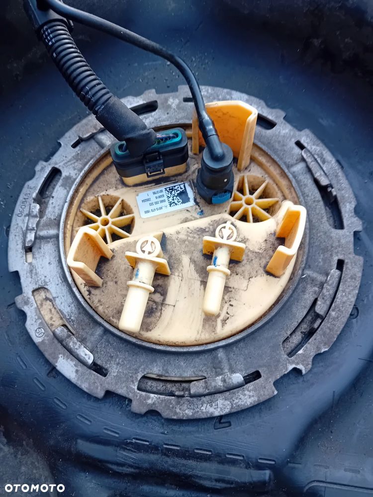 Mercedes Sprinter 907 910 Pompa wstępna paliwa - Webasto - 1