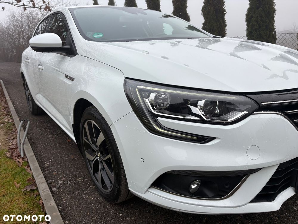 Renault Megane ENERGY TCe 130 BOSE EDITION - 9