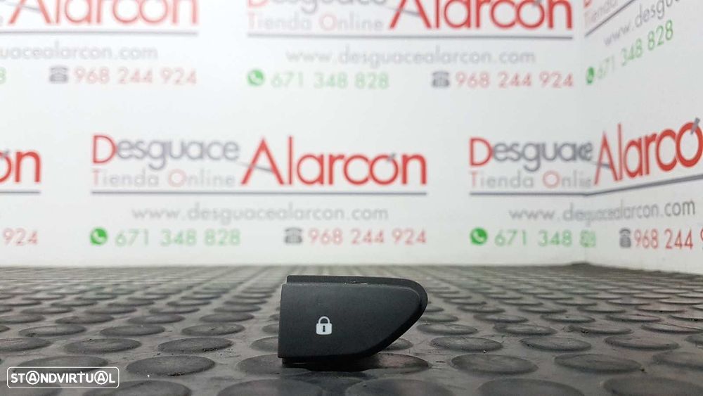 CONTROLE DE BLOQUEIO DE PORTA RENAULT CLIO IV LIMITED - 1