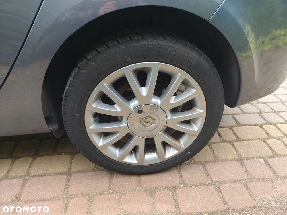 Renault Clio 1.2 16V TCE Luxe - 28