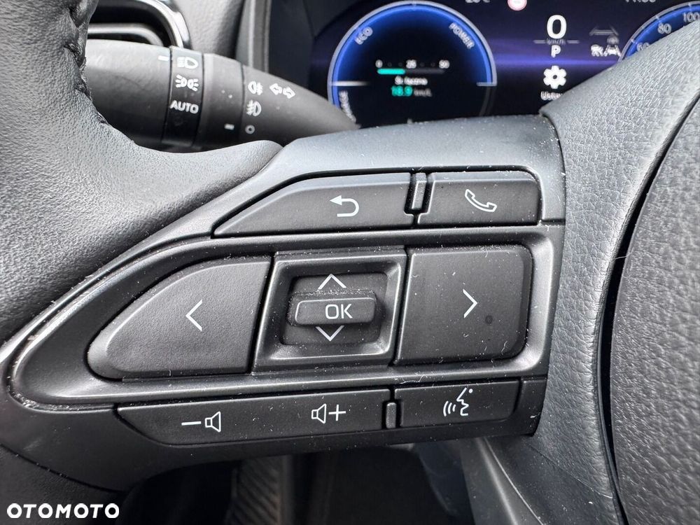 Toyota Yaris Hybrid 1.5 Executive - 26