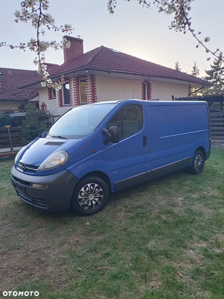 Opel Vivaro - 1