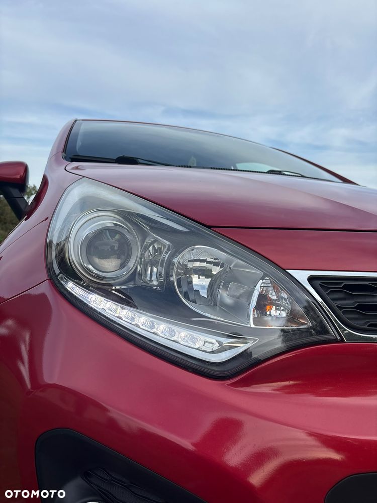 Kia Rio - 15