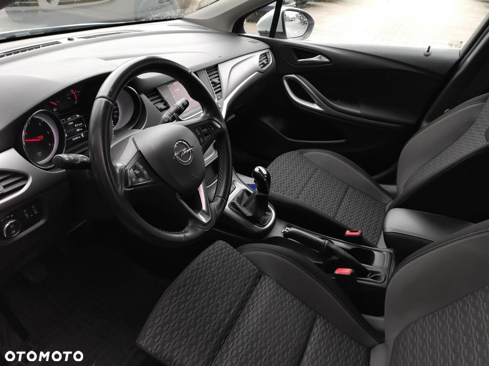 Opel Astra - 10