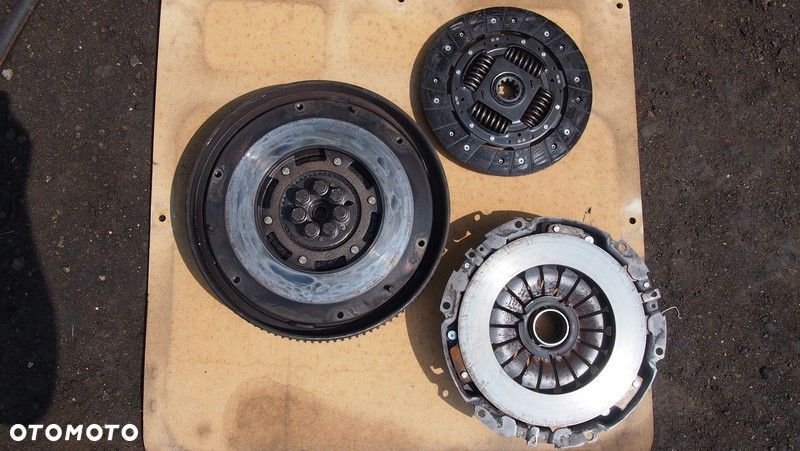 docisk sprzęgła iveco daily 2.3hpi 235mm - 8