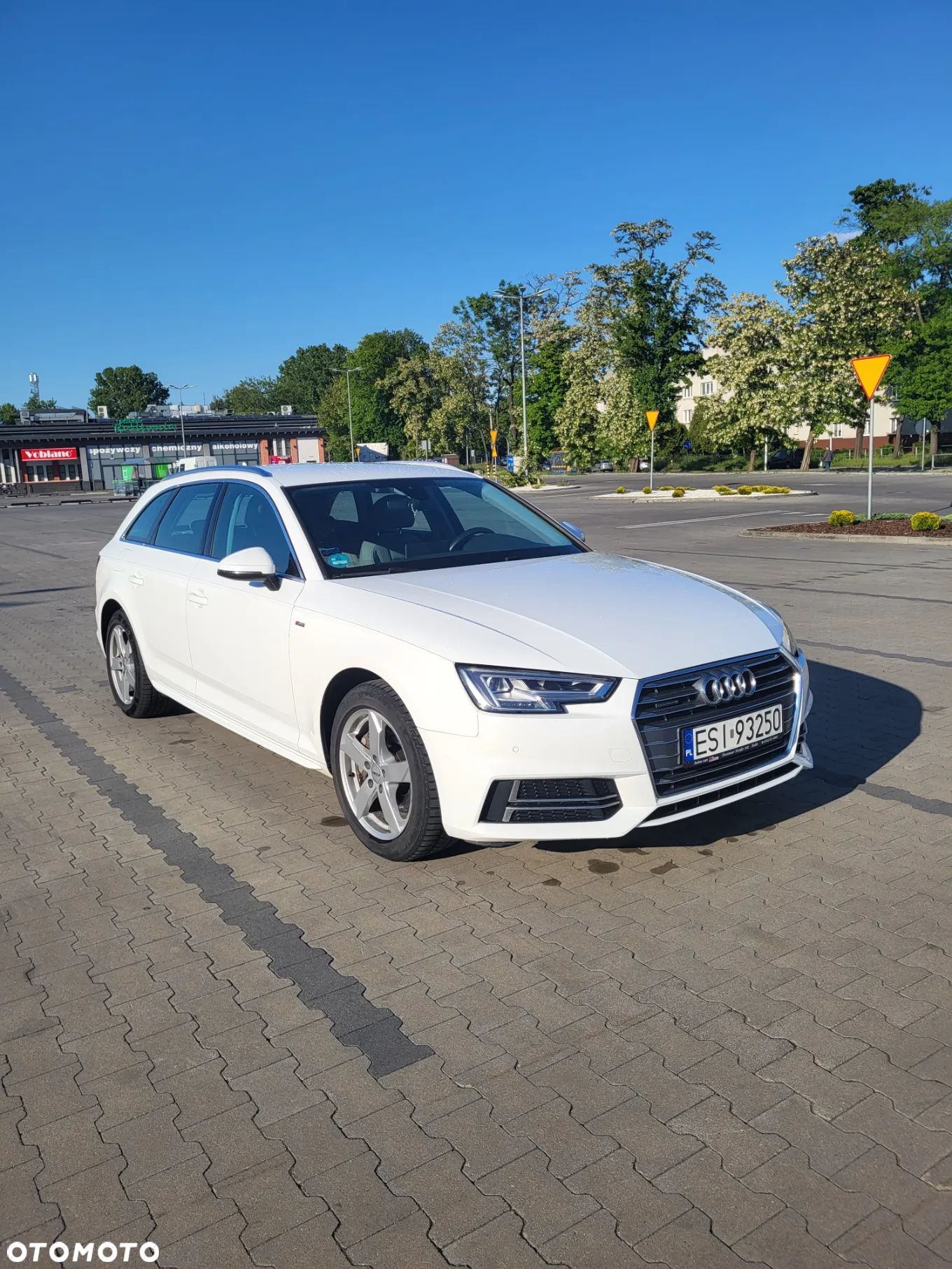 Audi A4 Avant 2.0 TDI DPF clean diesel quattro Attraction - 1