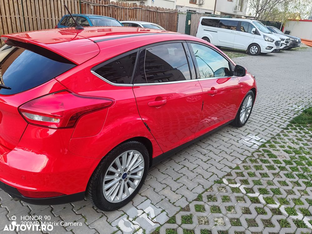 Ford Focus 1.5 EcoBoost Titanium - 4