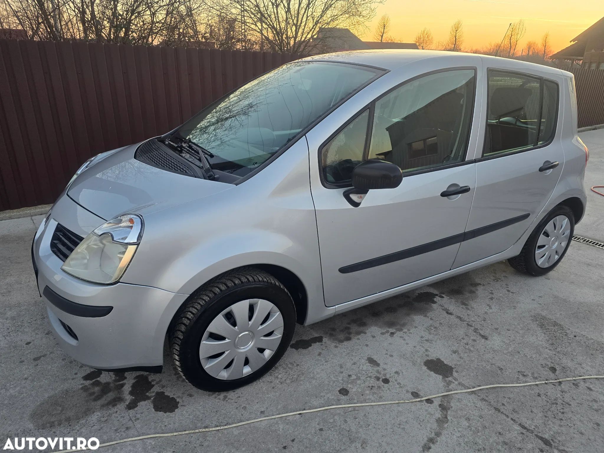 Renault Modus 1.5 dCi Confort Privilege - 1