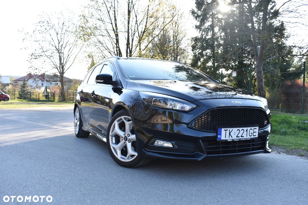 Ford Focus 2.0 EcoBoost ST mit Leder-Sport-Paket - 25