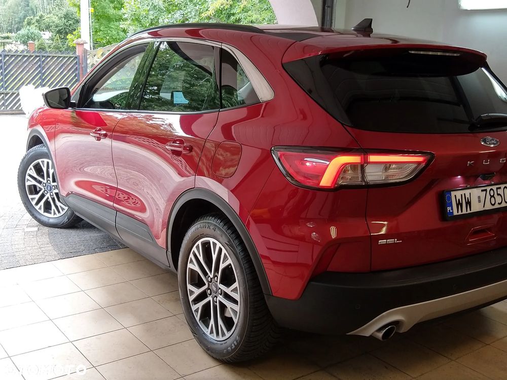 Ford Kuga - 12