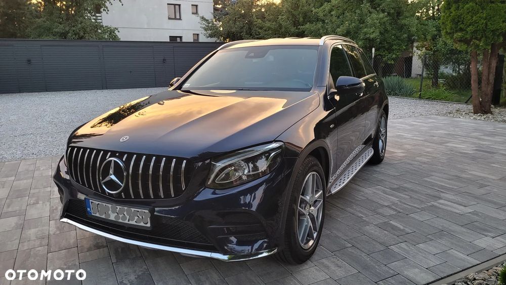 Mercedes-Benz GLC - 2