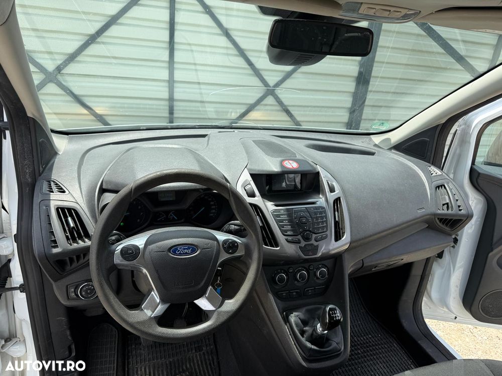 Ford Tourneo Connect - 5