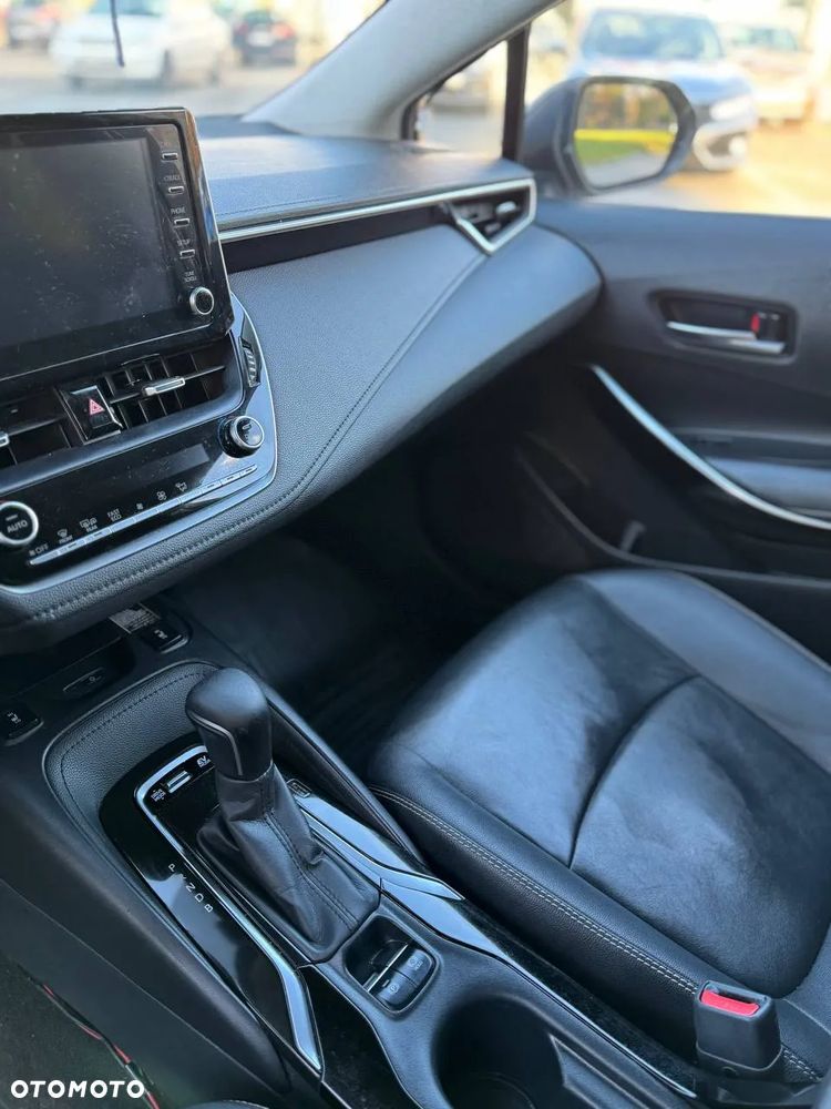 Toyota Corolla 1.8 Hybrid Executive - 14