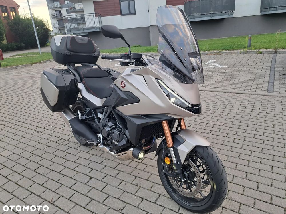 Honda NT