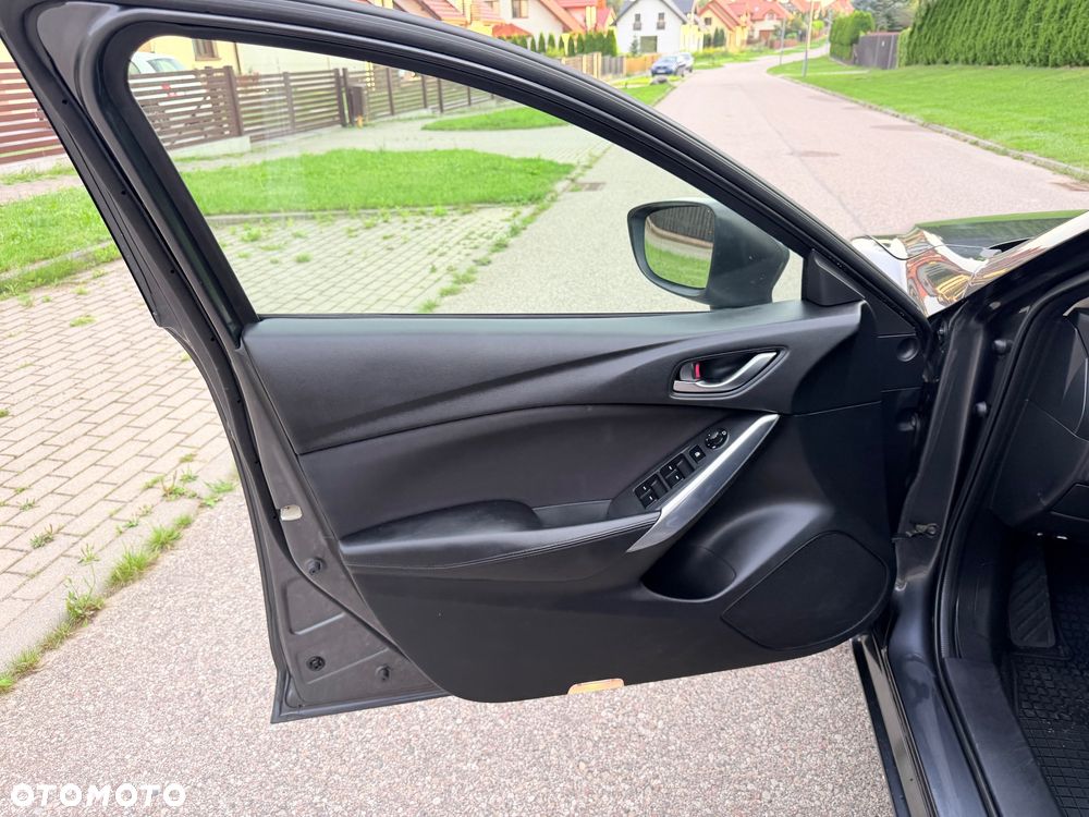 Mazda 6 - 8