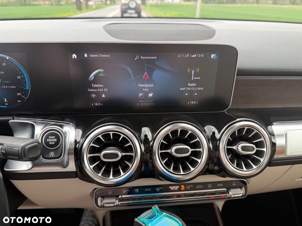 Mercedes-Benz GLB 250 4-Matic Progressive 8G-DCT - 16
