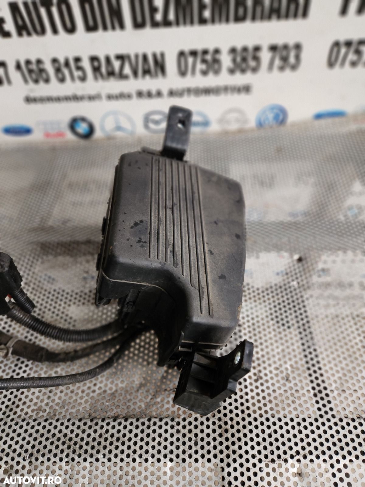 Tablou Panou Sigurante Borna Baterie Plus Minus Mazda CX5 CX-5 An 2013-2014-2015-2016-2017 Dezmembrez Mazda CX5 2.2 Diesel Skyactive 4x4 An 2013-2014-2015-2016-2017 - Dezmembrari Arad - 1
