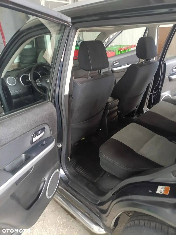 Suzuki Grand Vitara 1.9 DDiS Premium - 10