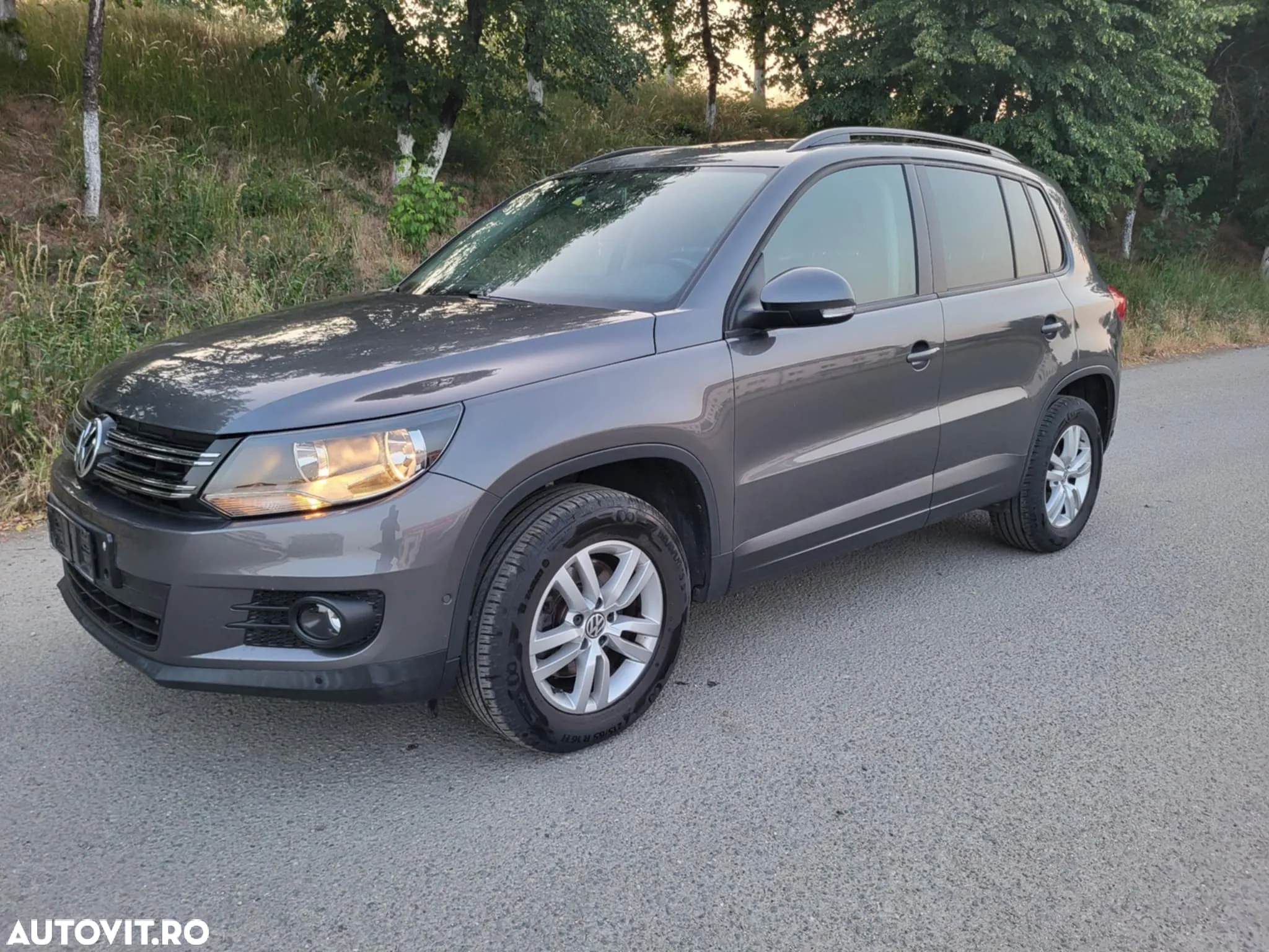 Volkswagen Tiguan 2.0 TDI BMT Trend & Fun - 2