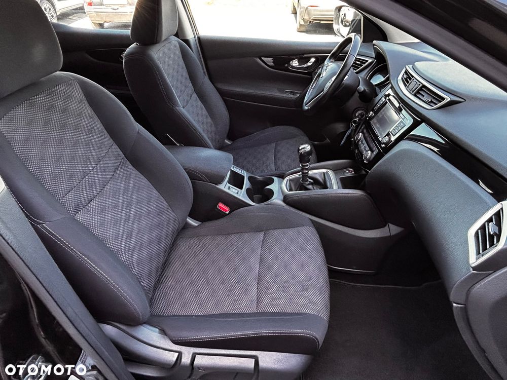 Nissan Qashqai 1.5 dCi N-Connecta - 28