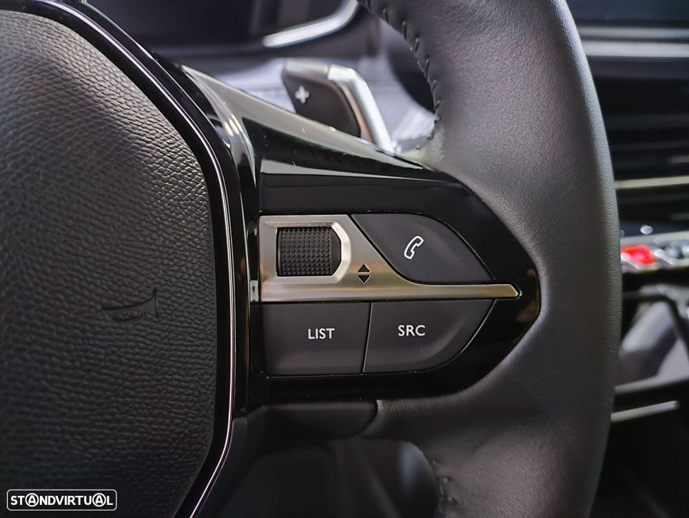 Peugeot 208 1.2 Hybrid Allure e-DCS6 - 12