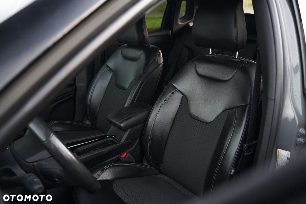 Jeep Compass - 36