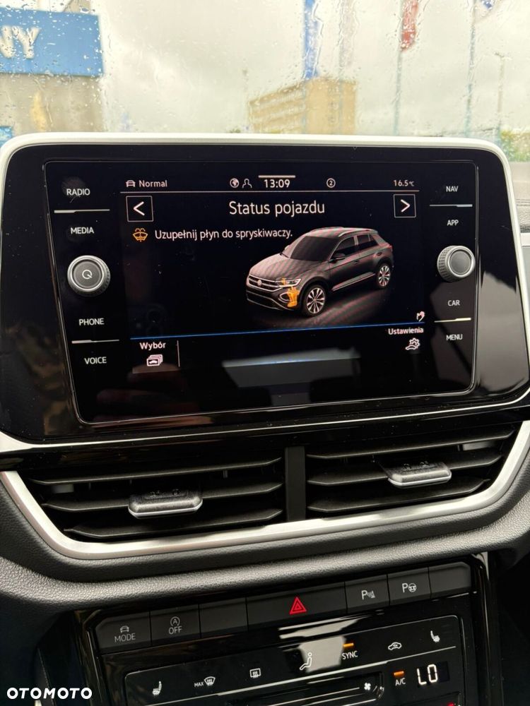 Volkswagen T-Roc - 19