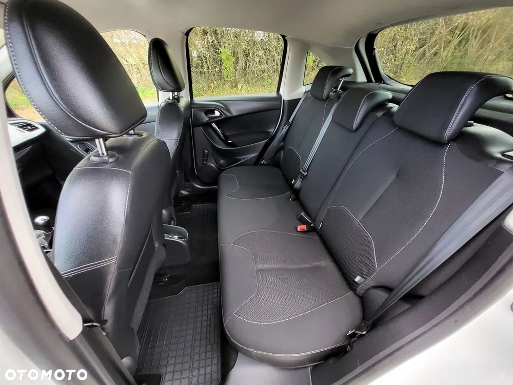 Citroën C3 1.6 e-HDi Exclusive - 12