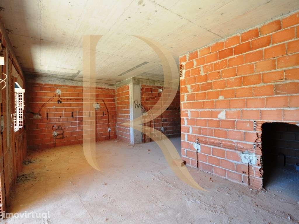 Apartamento T1 novo com elevador e arrecadação em Vale de Milhaços ... - Grande imagem: 3/9