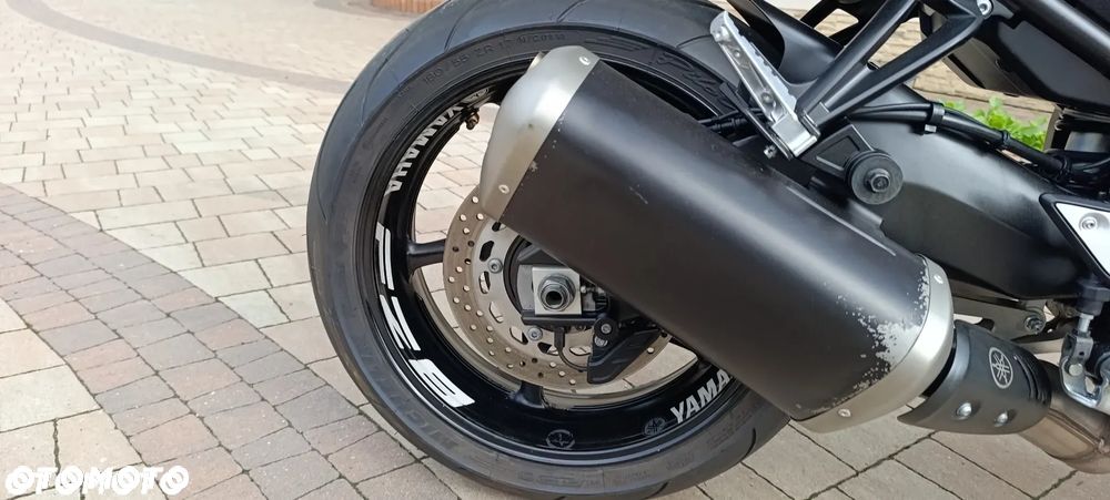 Yamaha FZ8 - 23