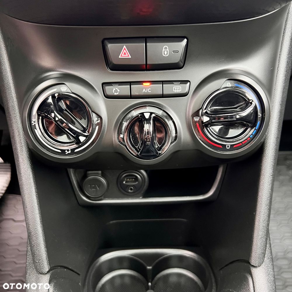 Peugeot 208 82 PureTech Style - 21