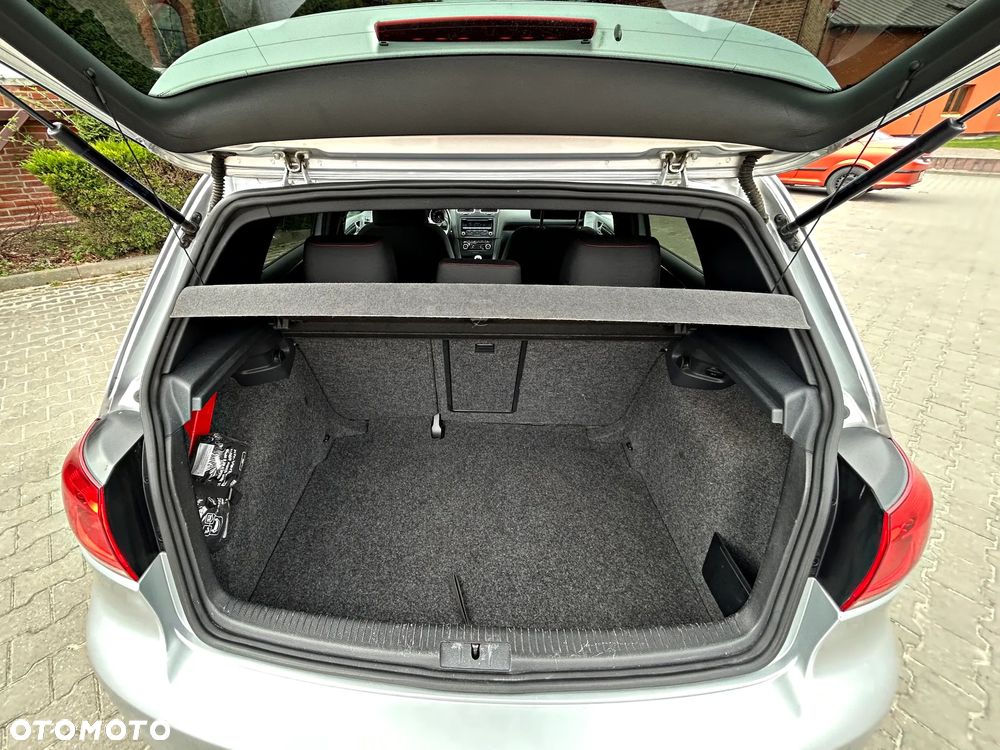 Volkswagen Golf - 19