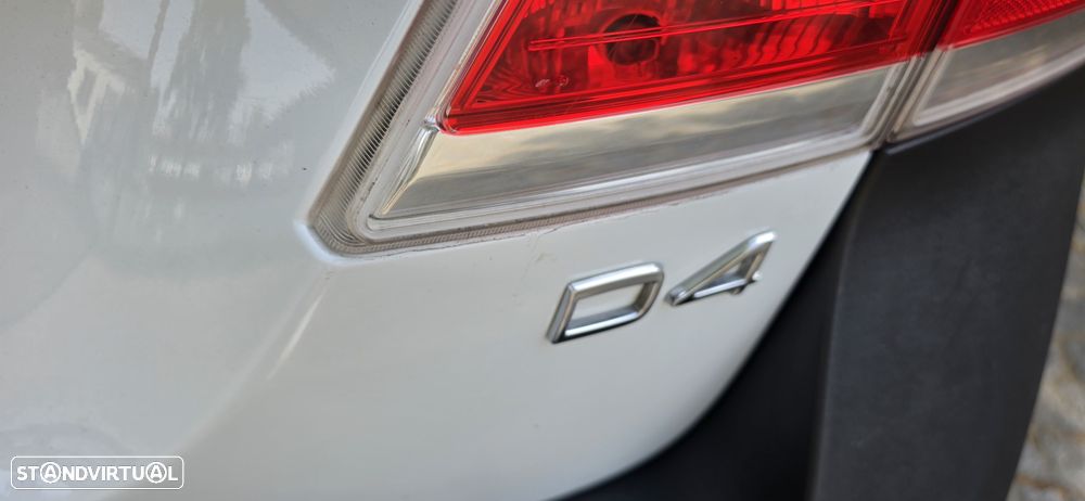 Volvo XC 70 2.0 D4 Momentum Geartronic - 29