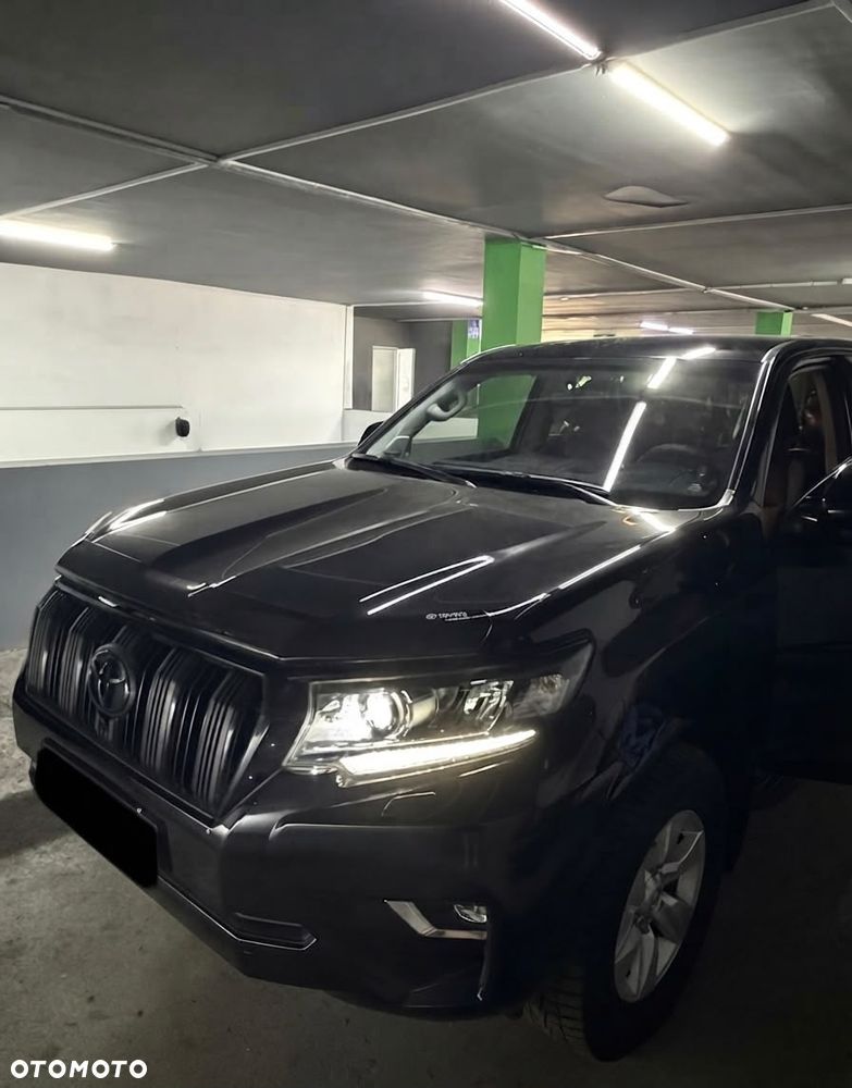 Toyota Land Cruiser - 4