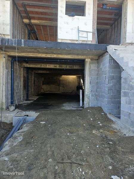 Vendo Moradia em estrutura Braga - Grande imagem: 4/8