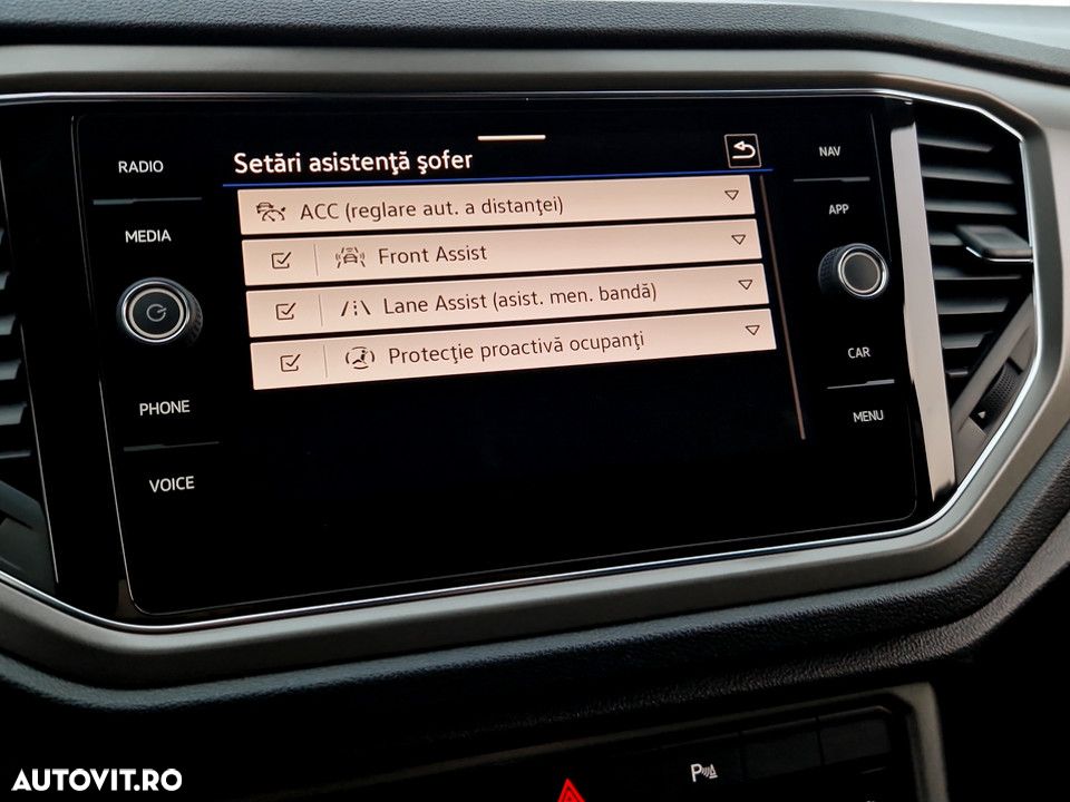 Volkswagen T-Roc 1.5 TSI DSG Design - 23