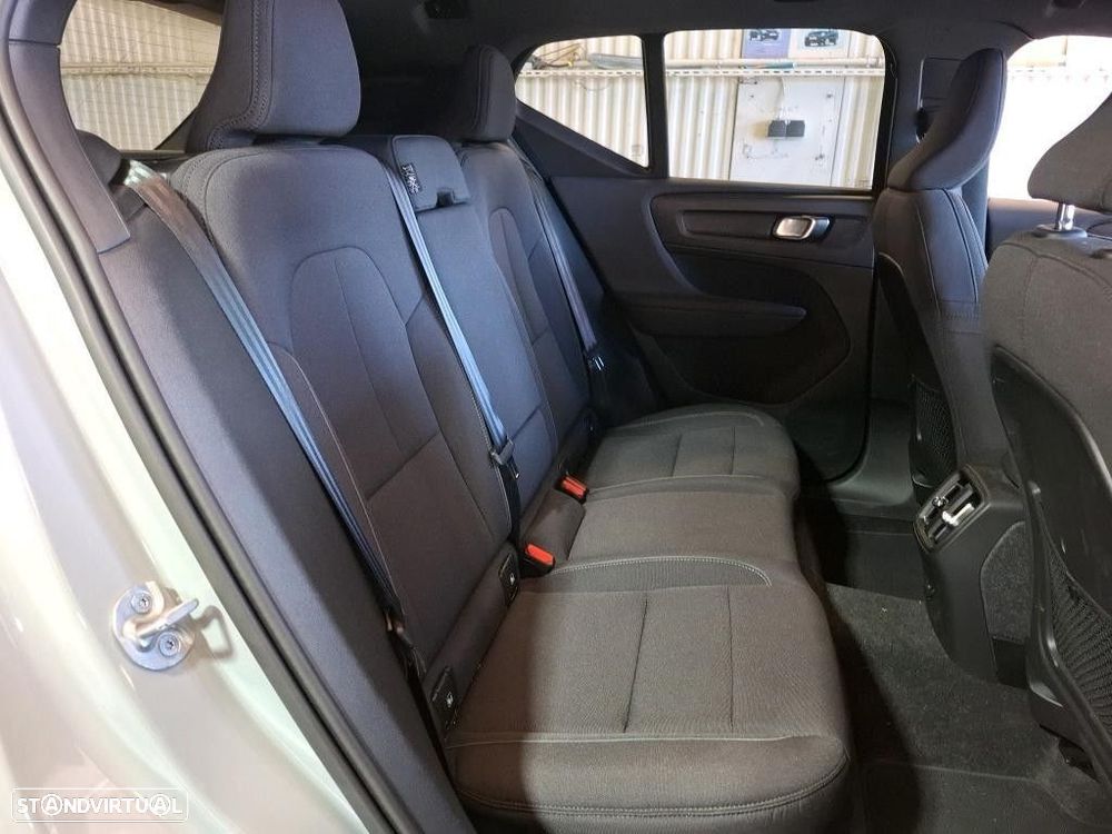 Volvo EX40 82 kWh Single Motor Extended Range Plus - 11